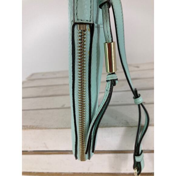 VINCE CAMUTO SMALL MINT GREEN PEBBLED LEATHER CROSSBODY BAG - Picture 11 of 13